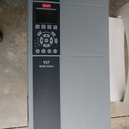 DANFOSS  FC100 - VFD VLT HVAC VFD 5.5kW - 131B 5662