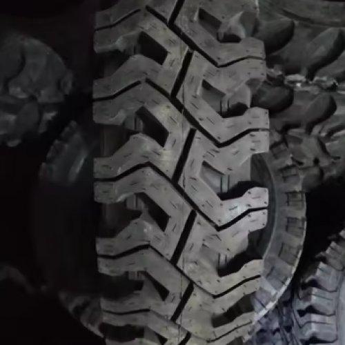 Qianjin genuine light truck snow tires 9.00-16 900-16 deep tread engineering tires